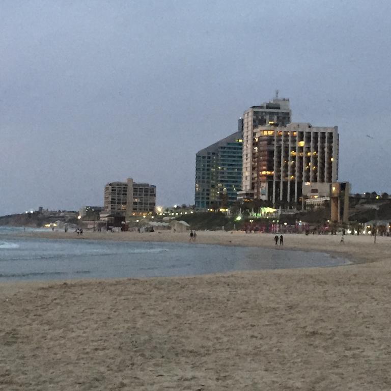 Raphael Apartments Herzliya Exterior photo